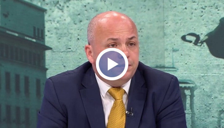 По думите му големият скандал е, че има заповед на Министерството на културата за прекратяване на демонтажа на паметника