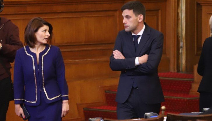 Политическите реакции в парламента след освобождаването на директора на "Пирогов" Валентин Димитров