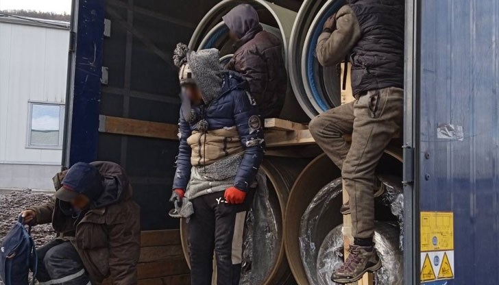 Бежанците са се представили като граждани на Мароко