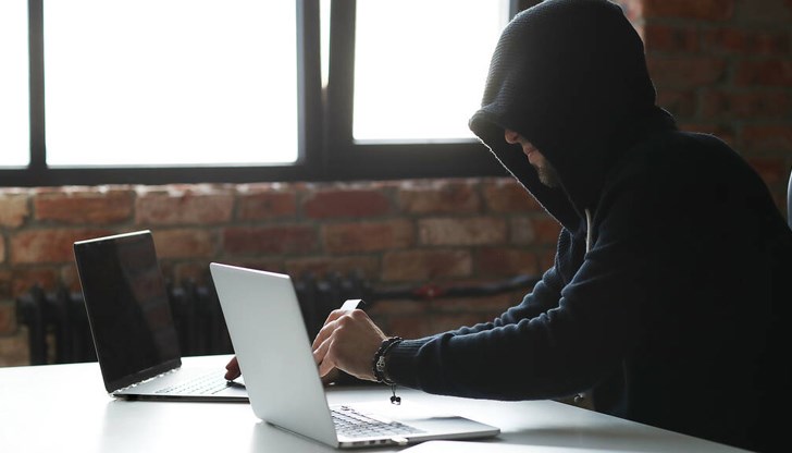 Фирмата е регистрирана на несъществуващо лице във Великобритания