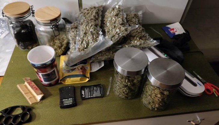 Открити са над 25 кг марихуана и други наркотични вещества