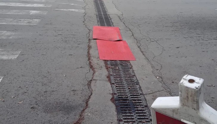 Тази практика е опасна, тъй като може да се стигне до пътни инциденти Тази практика е опасна, тъй като може да се стигне до пътни инциденти