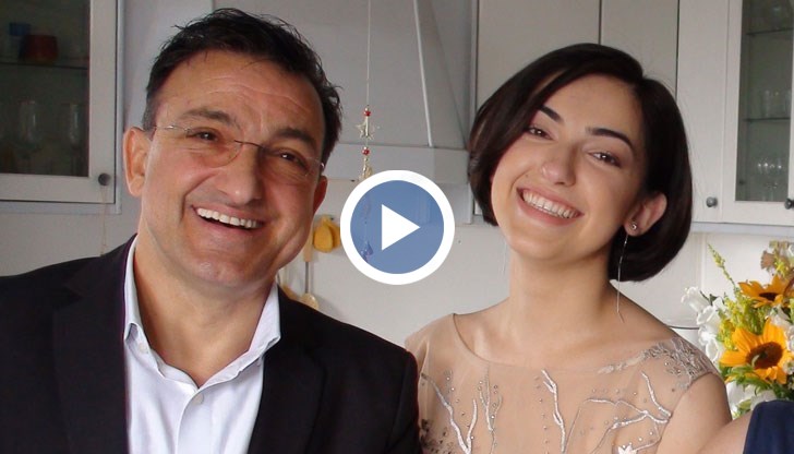 Песента се казва „За жадните” и е на култовата група „Ша-Ша”