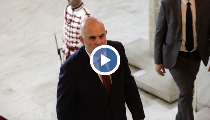 Съдебната власт и ВСС се наведоха, заяви отстраненият главен прокурор