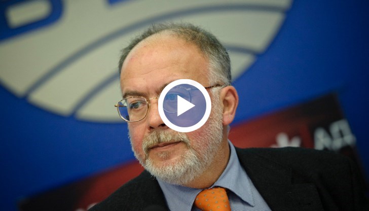 Никой няма да извлече особена полза от демонтажа на паметника, коментира Кольо Колев