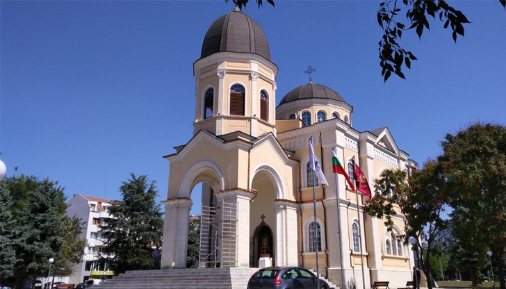 22-годишният мъж е откраднал пари от продажбата на свещи и от кутия за дарения в храм "Всех Святих"