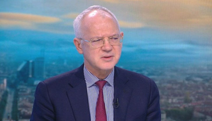 С големия черпак гребем от бъдещето и разливаме на този, който вика най-силно С големия черпак гребем от бъдещето и разливаме на този, който вика най-силно