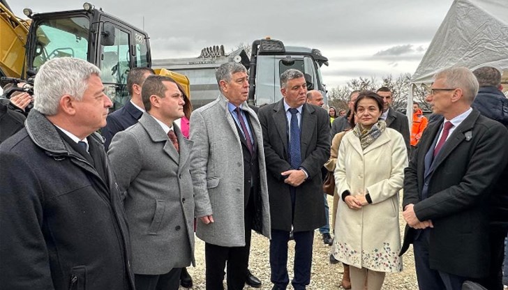 За останалата част - продължава изготвянето на техническите проекти