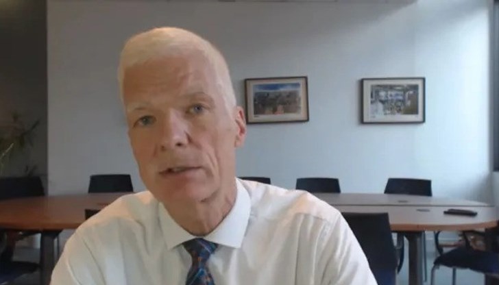 Да учиш отговорите някак си не е полезно във времето на ChatGPT, заяви експертът