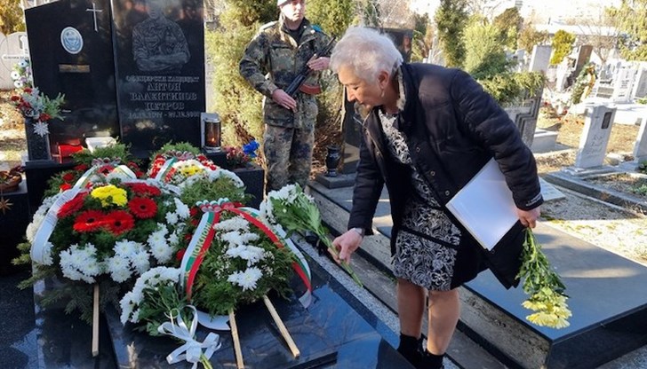 Офицерски кандидат Антон Петров остана завинаги на 26 години Офицерски кандидат Антон Петров остана завинаги на 26 години