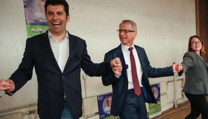 ПРИКОВАНИ НА КРЪСТА