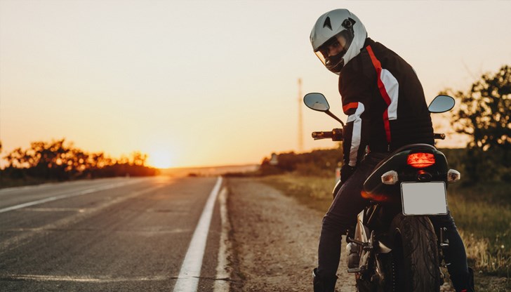 В акта за превишена скорост полицаят объркал марката на мотоциклета