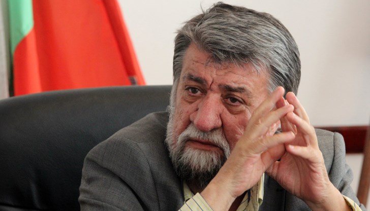 Кюфтета, кебапчета и костюми "Пиер Карден" - толкова е разбирането финансовите министри за култура, коментира Рашидов Кюфтета, кебапчета и костюми "Пиер Карден" - толкова е разбирането финансовите министри за култура, коментира Рашидов