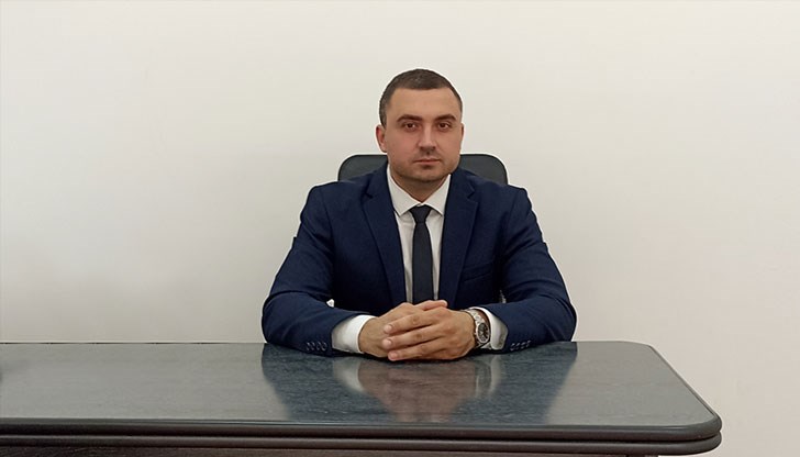 Повече от 20 000 доктори, доценти и професори остават със старите си възнаграждения, заяви Даниел Проданов Повече от 20 000 доктори, доценти и професори остават със старите си възнаграждения, заяви Даниел Проданов