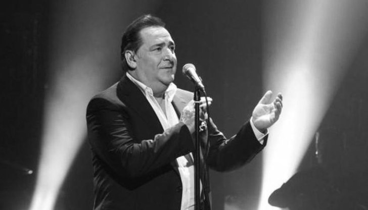 Известният гръцки певец почина на Бъдни вечер в Солун