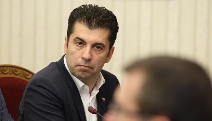 Координацията между ГЕРБ и ДПС е толкова сериозна, че те действат почти като една структура, заяви той