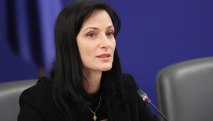 Изявлението на вицепремиера е по повод напускането й на форума в Скопие