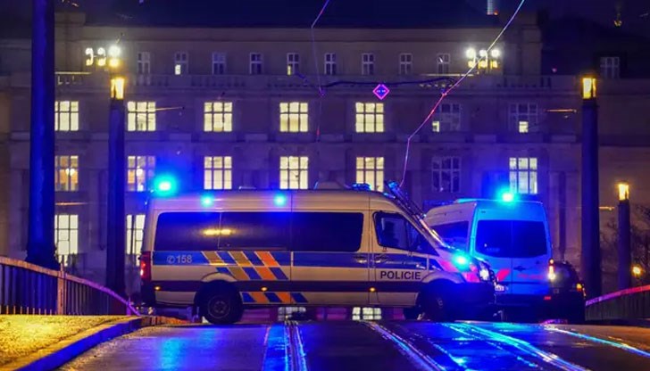 Въоръжен мъж днес уби най-малко 15 души и рани поне 24 в университет в Прага, преди "да бъде елиминиран"
