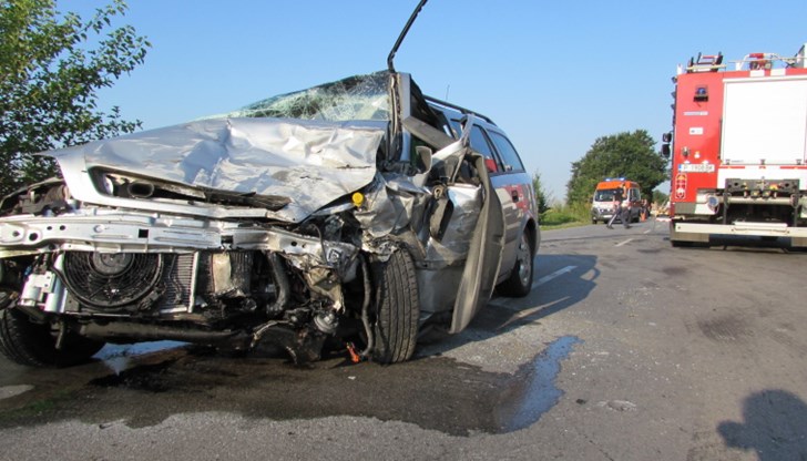 Загина шофьор на лек автомобил Загина шофьор на лек автомобил