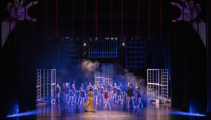 В ролята на Кармен се изяви балерината Ирена Барбукова В ролята на Кармен се изяви балерината Ирена Барбукова