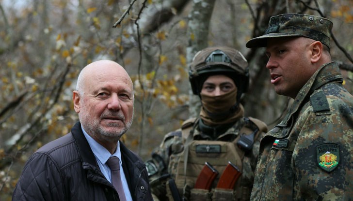 Трябва да бъдат включени всички държавни институции, смята военният министър Трябва да бъдат включени всички държавни институции, смята военният министър