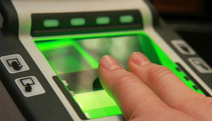 Пътниците ще трябва да се съгласят с вземането на пръстови отпечатъци и заснемането на лицеви изображения при първото си пристигане на континента