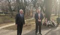 Енчо Енчев поднесе венец на паметника на Христо Ботев в Букурещ
