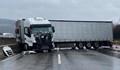 Разследват катастрофа на ТИР край Бяла