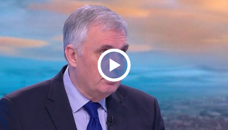 Приемането на България по вода в Шенген засяга само морските граници, обясни той