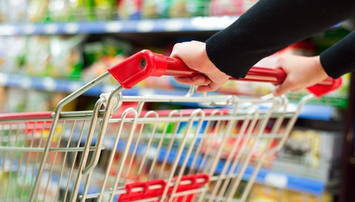 Имаме много участници в Кампанията "Достъпно за вас“ в малките населени места - Шумен, Русе, Перник, заяви министърът на икономиката