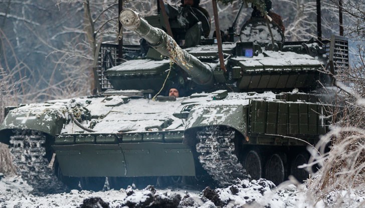 Според доклади от фронта украинските войски страдат от недостиг на боеприпаси