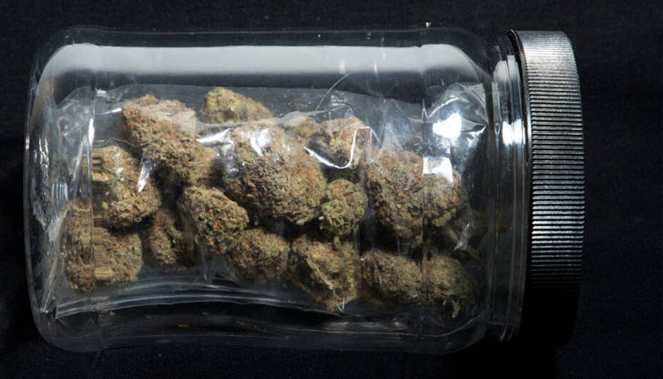 Мъжът обяснил, че носи наркотика за лична употреба