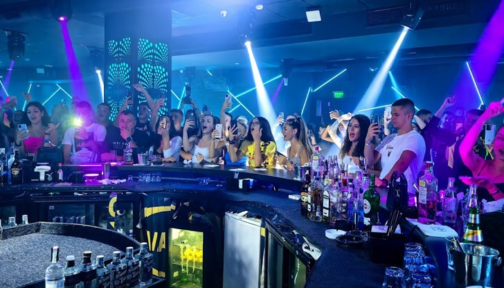 Входът скочи двойно, бутилката алкохол се повиши с 20 лева