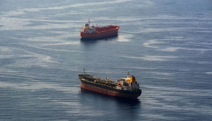 Капитанът на търговския плавателен съд е подал сигнал за нападението Капитанът на търговския плавателен съд е подал сигнал за нападението