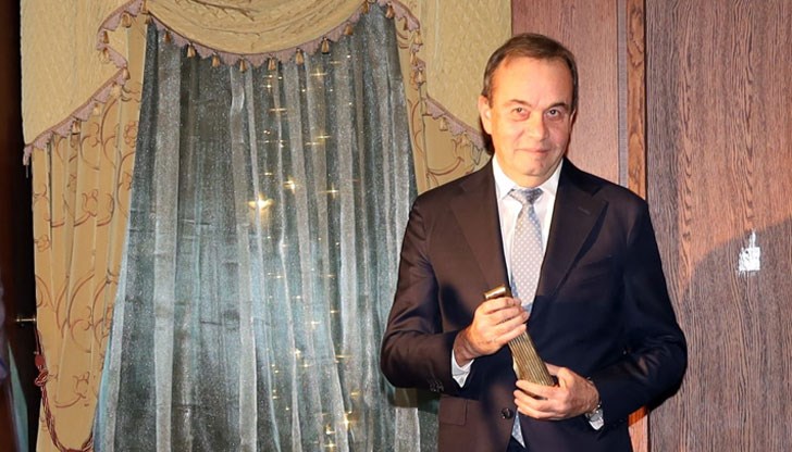 Собственикът на "Булмаркет Груп" е избран с гласуване от настоятелите на фондация "Атанас Буров" и предишни носители на отличието