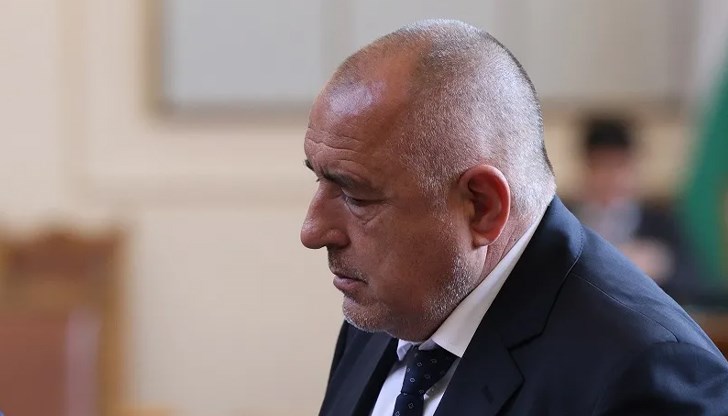 Той ще смени на този пост Десислава Атанасова Той ще смени на този пост Десислава Атанасова