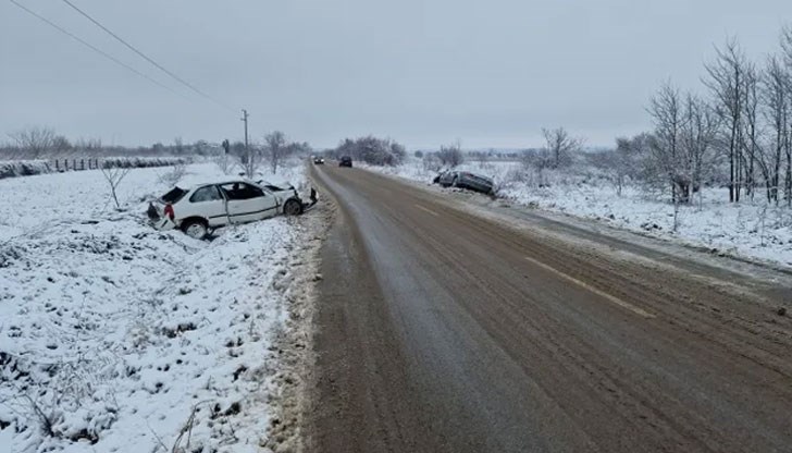 Ударили са се два леки автомобила