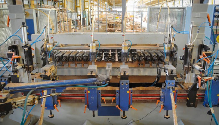 Фирмата заема трето място в класацията по приходи