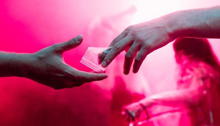 В същото време половината от учениците в областта познават дилъри и връстници, които употребяват дрога