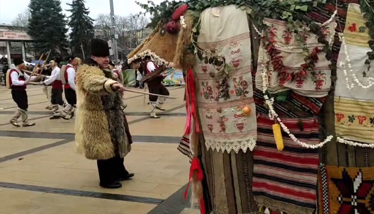 Маскарадната игра е вписана в националната представителна листа на нематериалното културно наследство "Живи човешки съкровища-България"