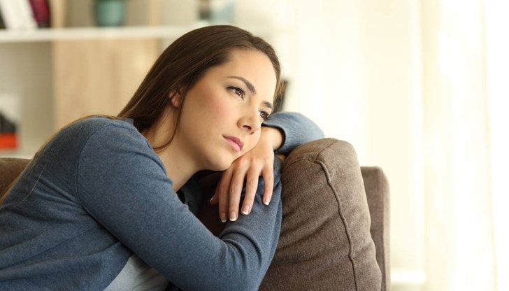 Причината за зимната депресия не е напълно изяснена, но се смята, че е свързана с намаляването на дневната светлина Причината за зимната депресия не е напълно изяснена, но се смята, че е свързана с намаляването на дневната светлина