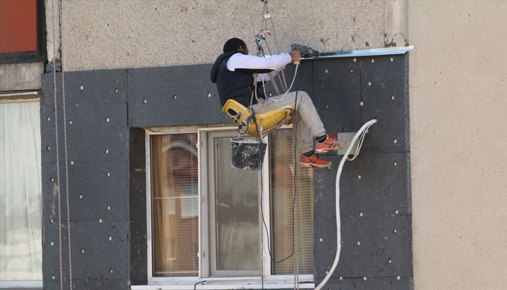 Общините настояват да се намерят пари за 10-годишна програма за обновяване на всички блокове