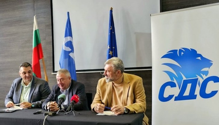 Ние категорично смятаме, че трябва да има политически лица в това управление, които да носят и политическата отговорност, заяви главният секретар на партията