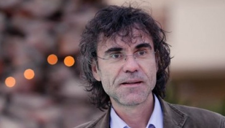 Не е важна революцията, много по-смислена е еволюцията, заяви актьорът