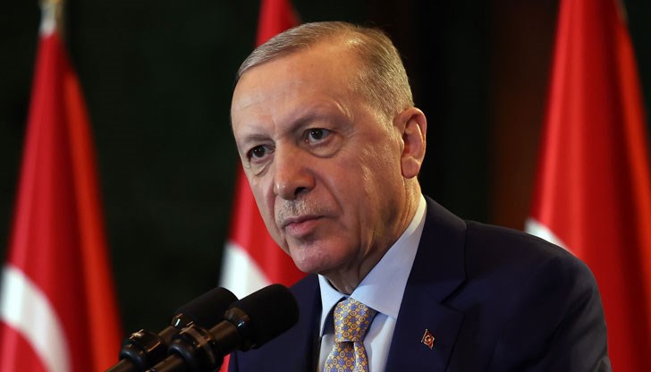 Реджеп Ердоган не е дал разрешение на министъра на финансите Мехмет Шимшек да отиде на събитието