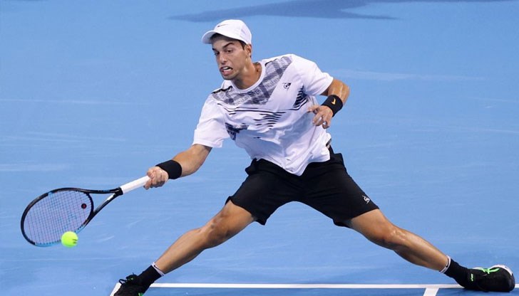 Българският тенисист пропусна шест мачбола на турнир в Португалия