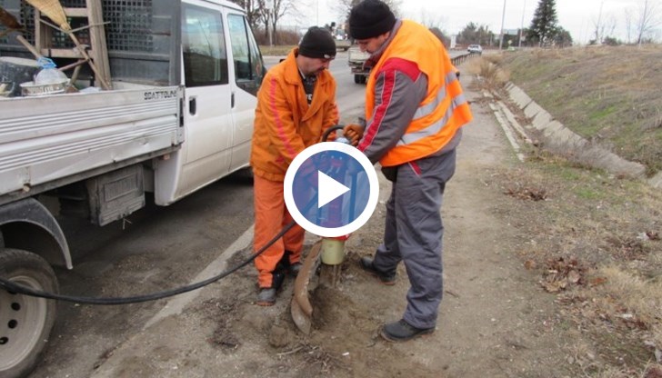 Започнаха ремонтно-възстановителни дейности в района на Гредовия мост