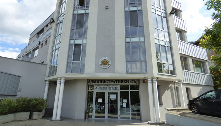 Не е ясно дали това е станало случайно, или е имало умисъл в действията ѝ Не е ясно дали това е станало случайно, или е имало умисъл в действията ѝ