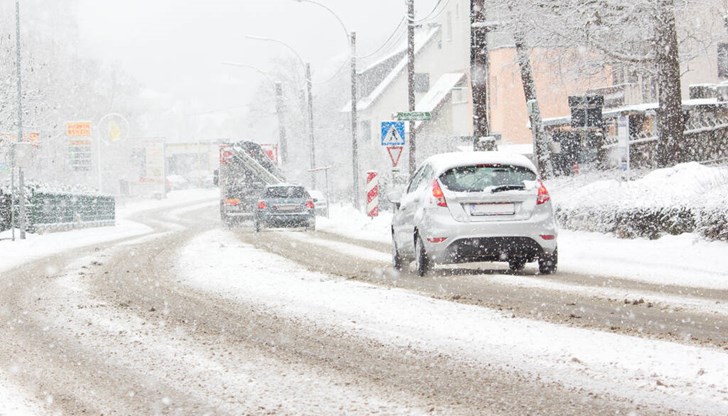 В събота ще натрупа снежна покривка до 5 см в Русе и до 10 см в областта В събота ще натрупа снежна покривка до 5 см в Русе и до 10 см в областта