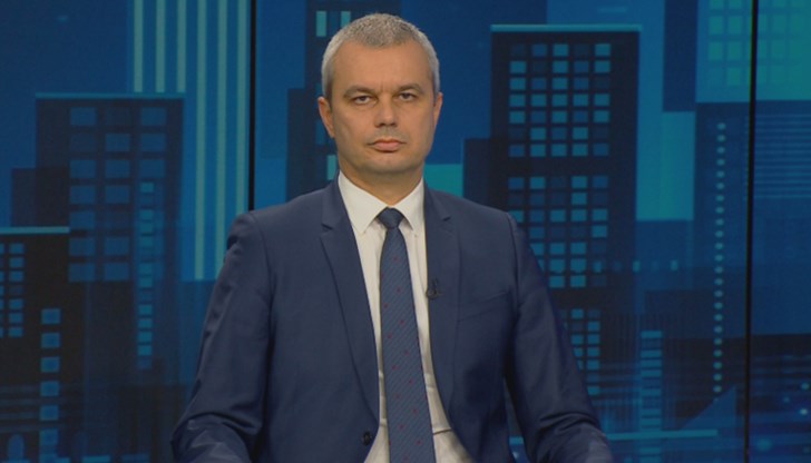 По думите му изборът на новите конституционни съдии е направен в разрез със закона, добрите нрави и морала По думите му изборът на новите конституционни съдии е направен в разрез със закона, добрите нрави и морала